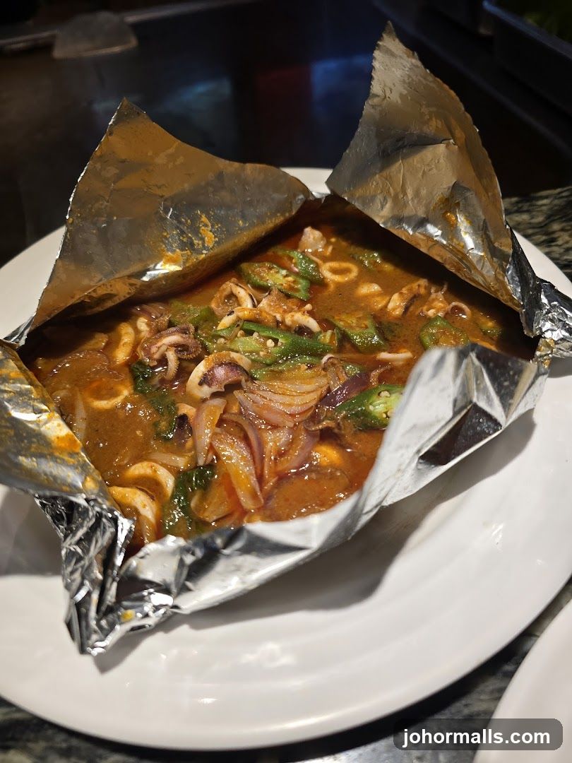 Squid and Okra Dish