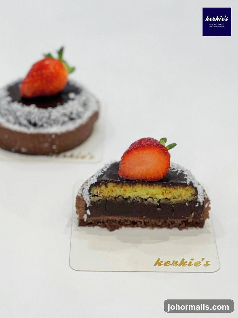 Chocolate Tart with Strawberry