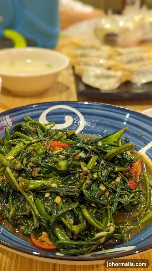 Stir-fried Water Spinach