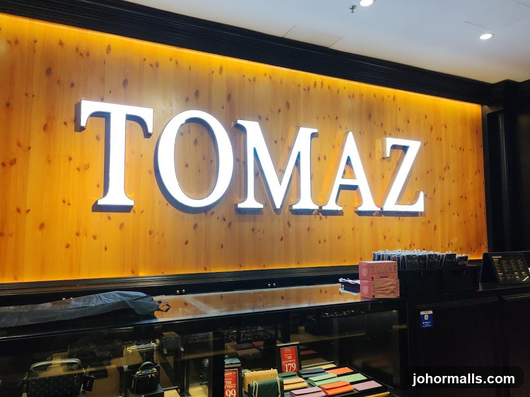 Tomaz Store Interior