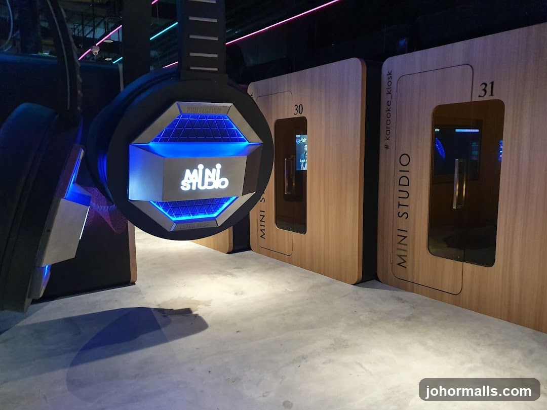 Mini Studio Karaoke Booths