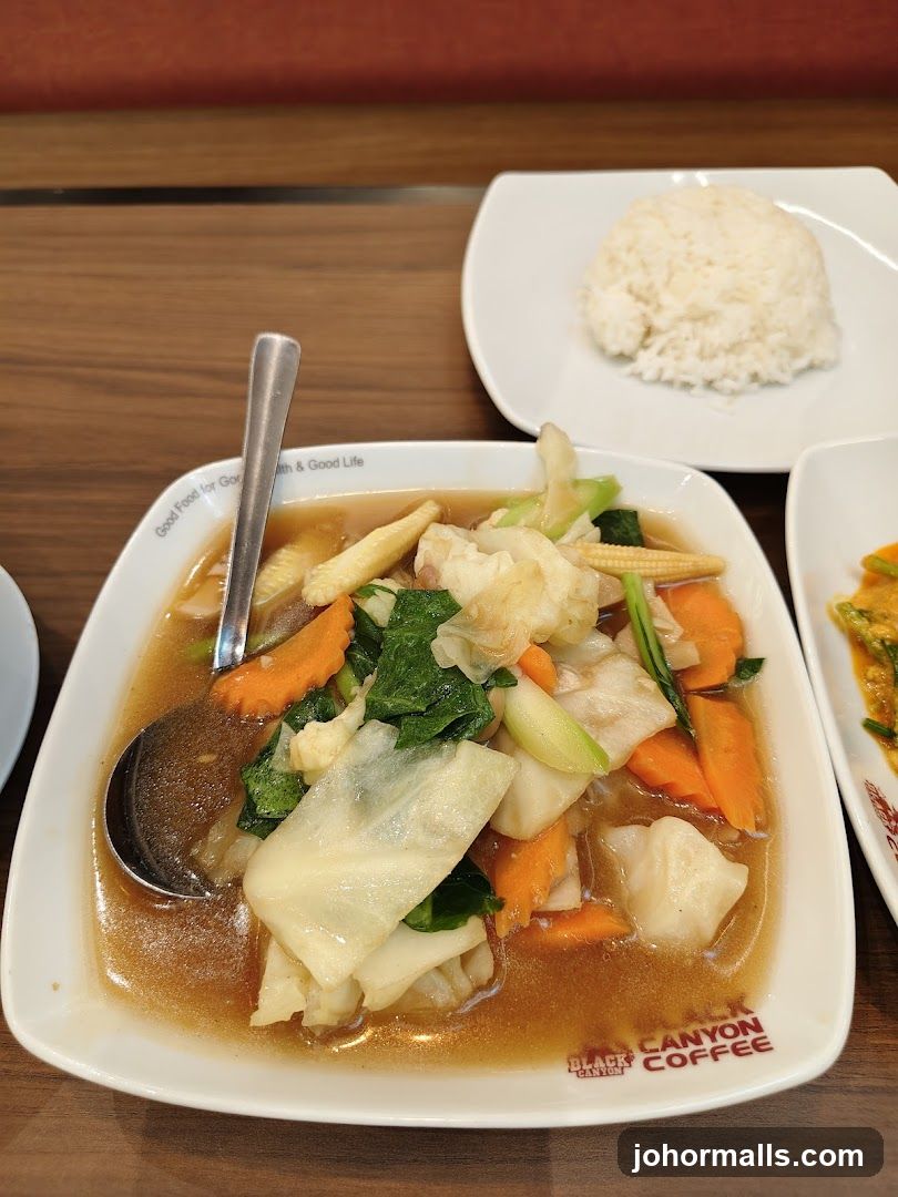 Stir-fried vegetables with rice