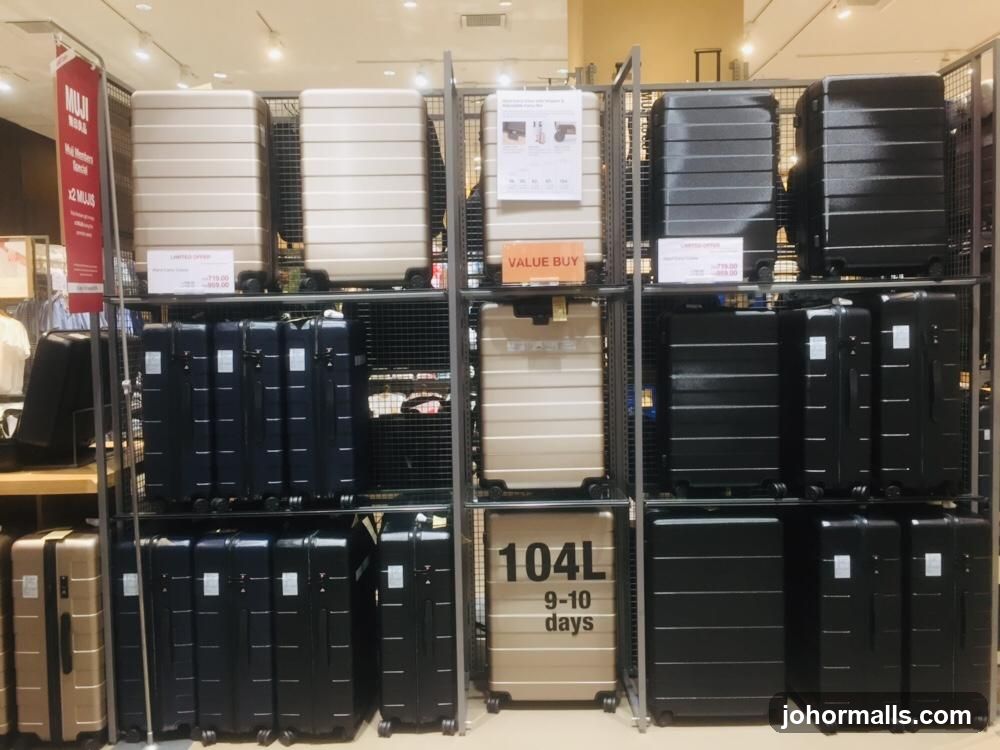 Luggage Display