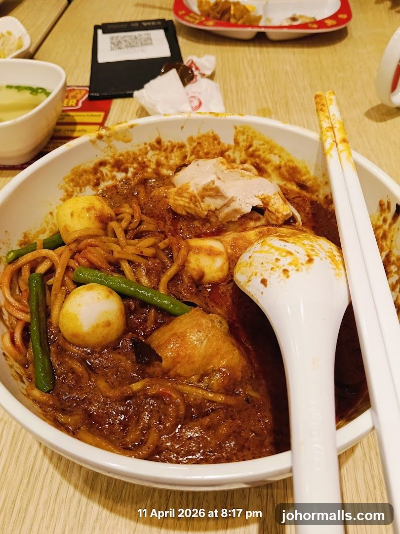 Curry Noodles with Chicken and Quail Eggs