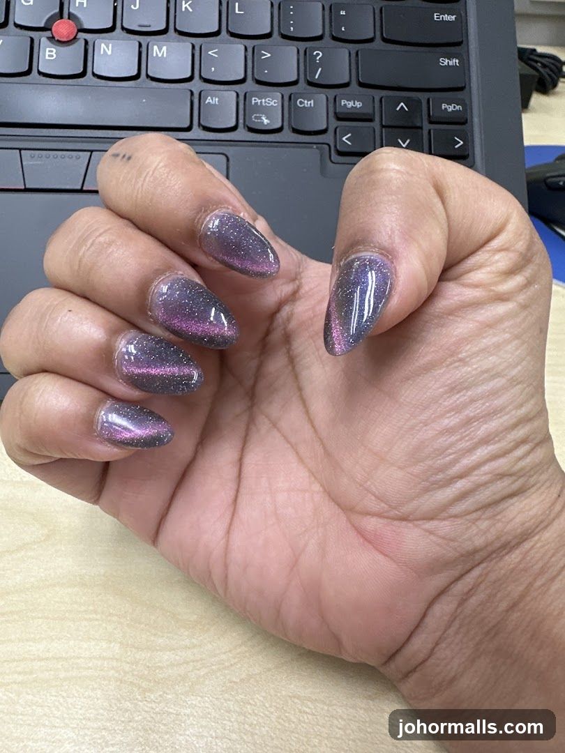 Cat Eye Nails