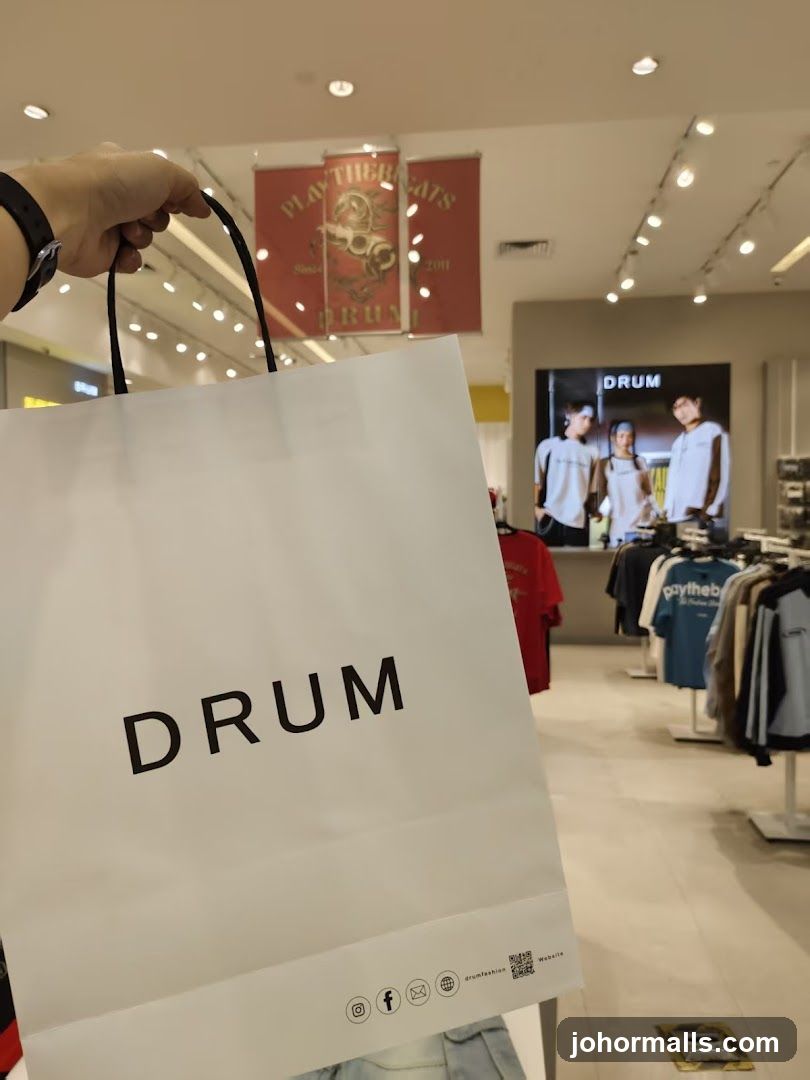 Shopping Bag with DRUM Logo