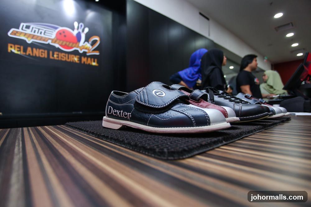 Dexter Bowling Shoes