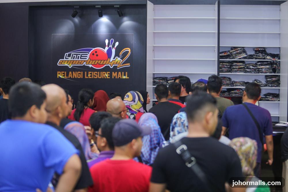 Crowd in front of a store