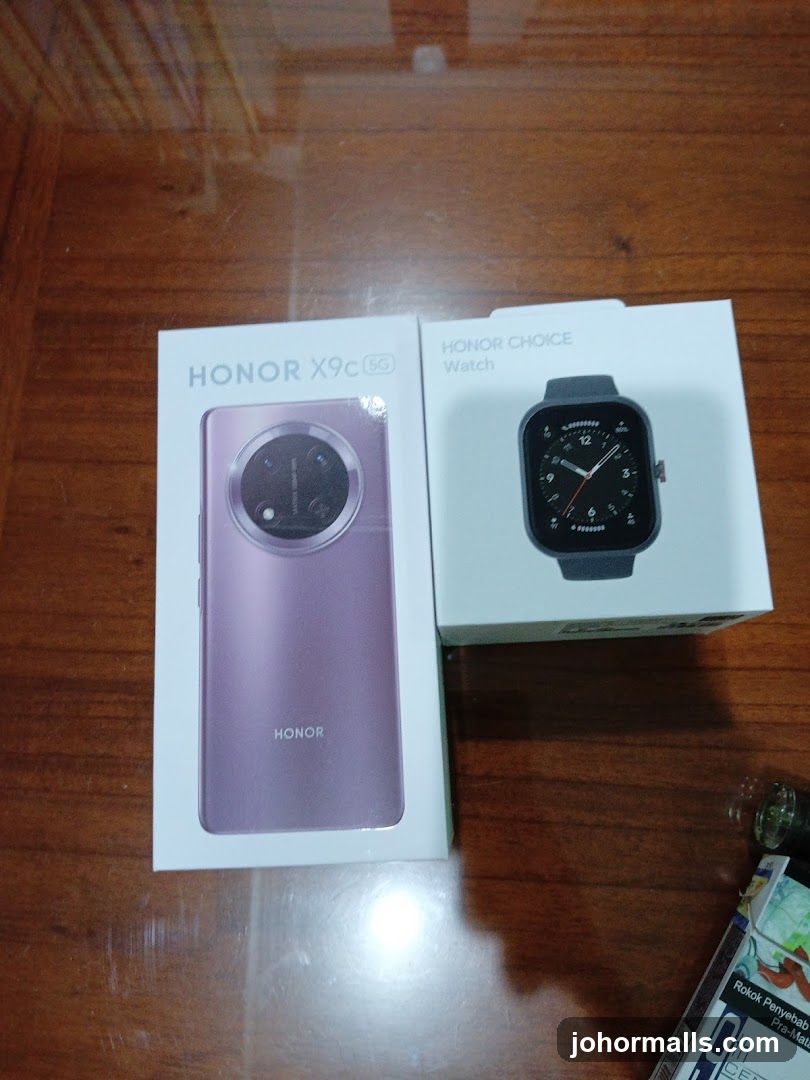 Honor Smartphone and Smartwatch