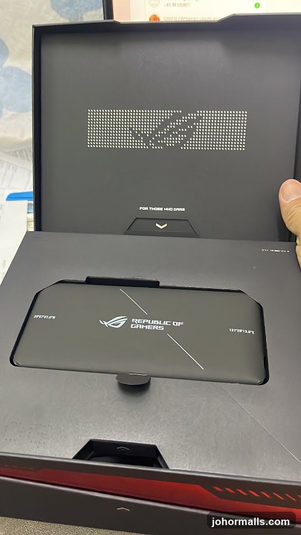 Republic of Gamers Packaging