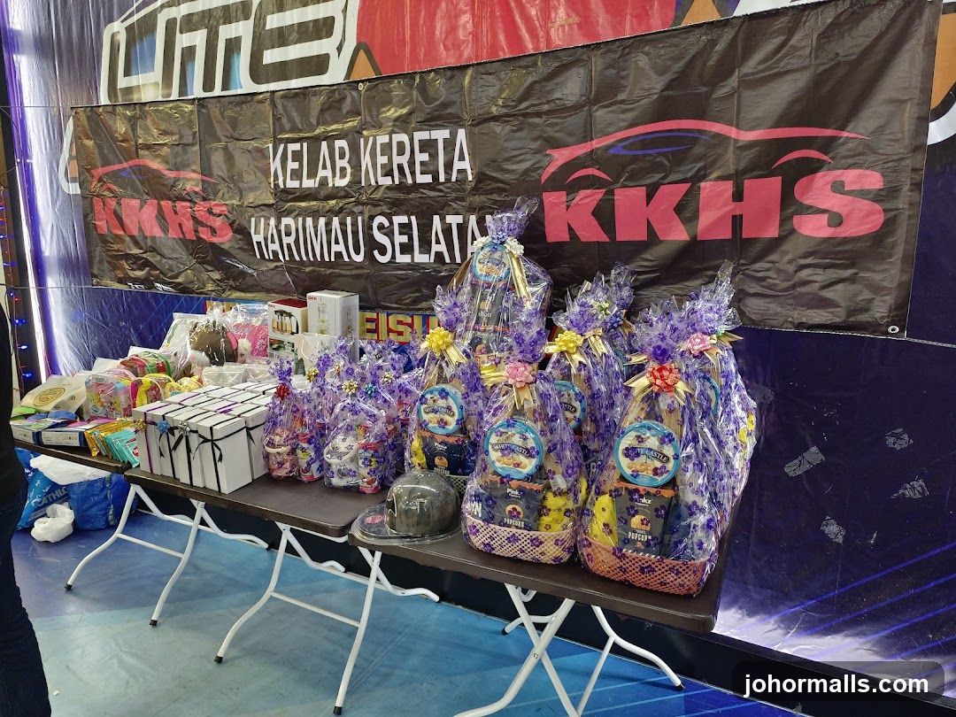 Gift Baskets and Banner