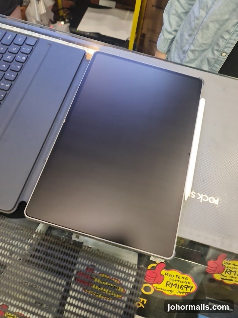 Tablet and accessories