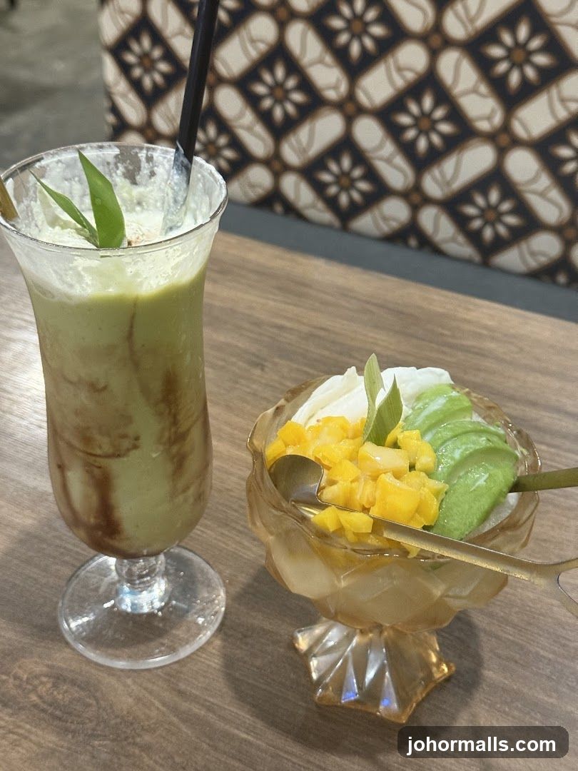 Avocado Drink and Dessert