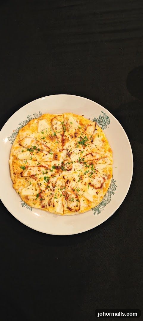 Chicken and Asparagus Flatbread
