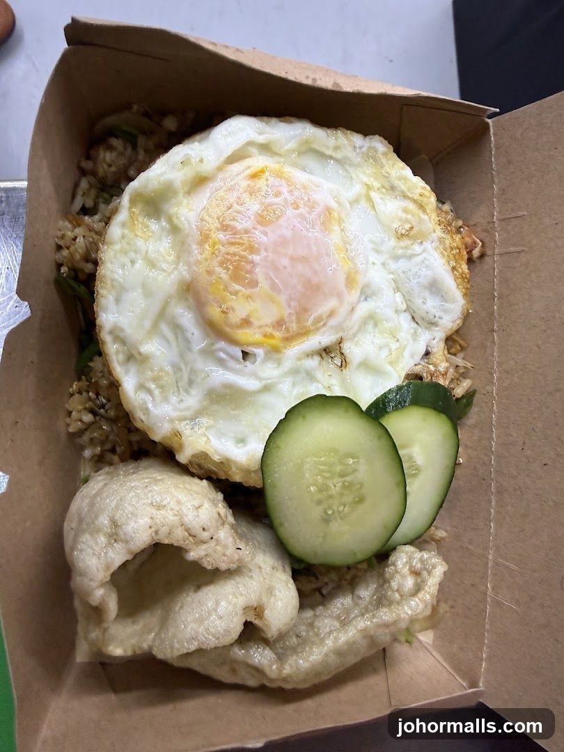 Fried Rice with Egg and Crackers