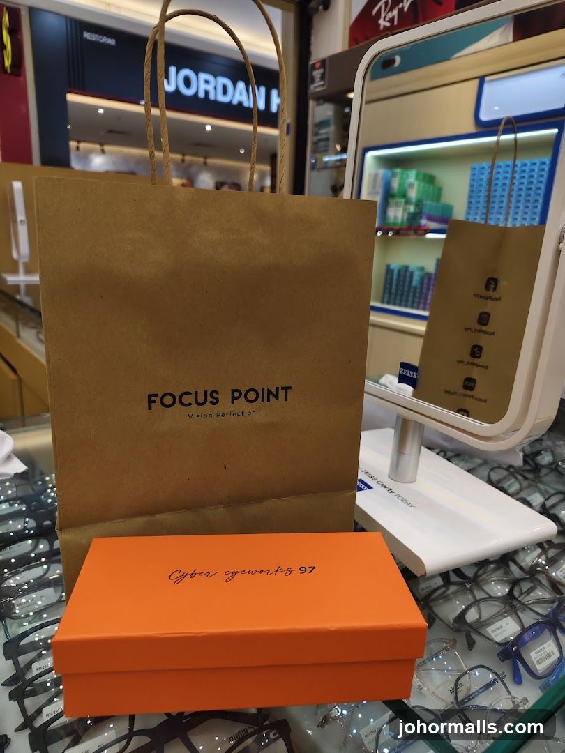 Eyewear Store Display