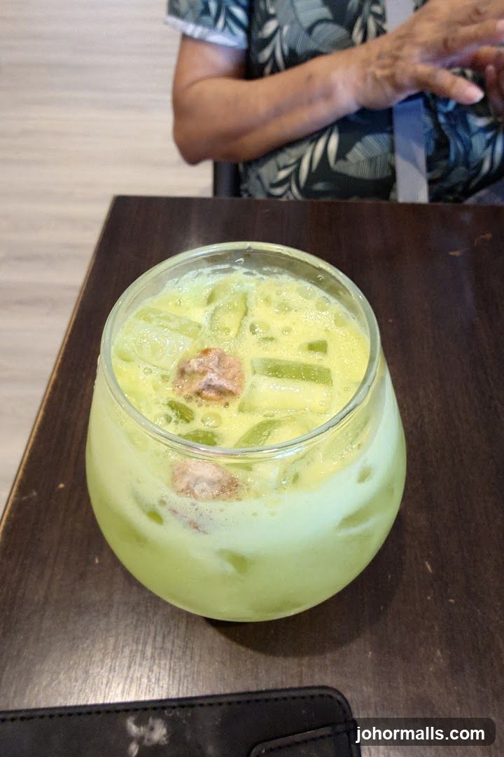 Green Drink with Ice