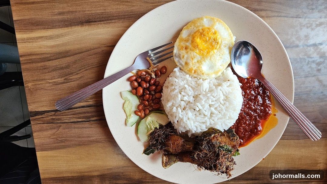 Nasi Lemak with Fried Chicken