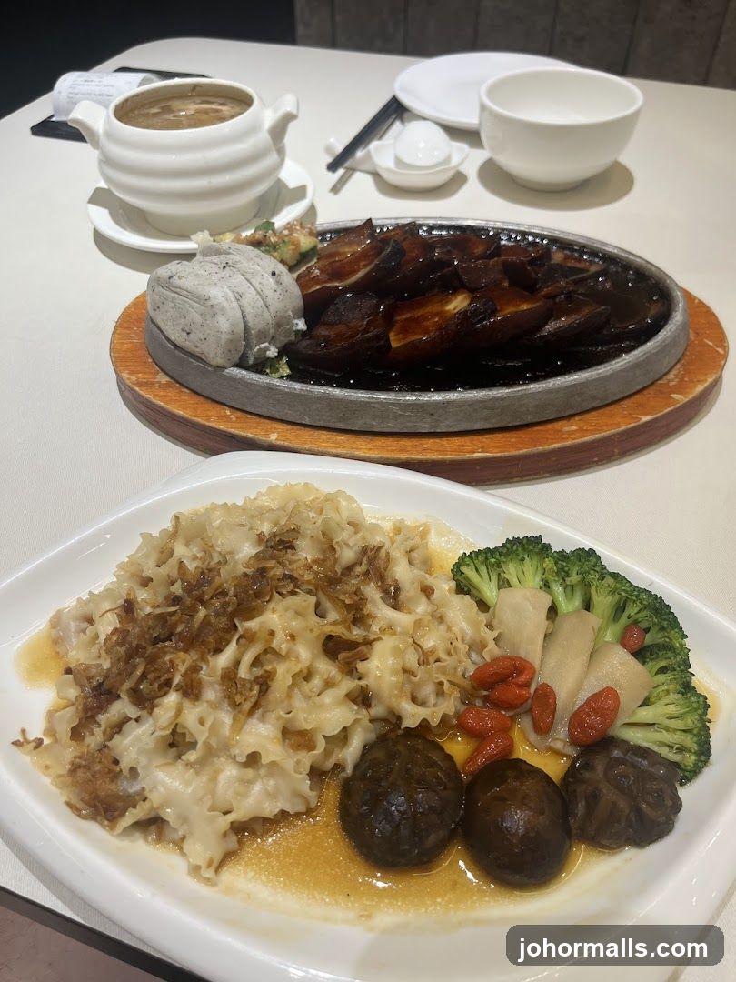 Sizzling Dish and Noodles