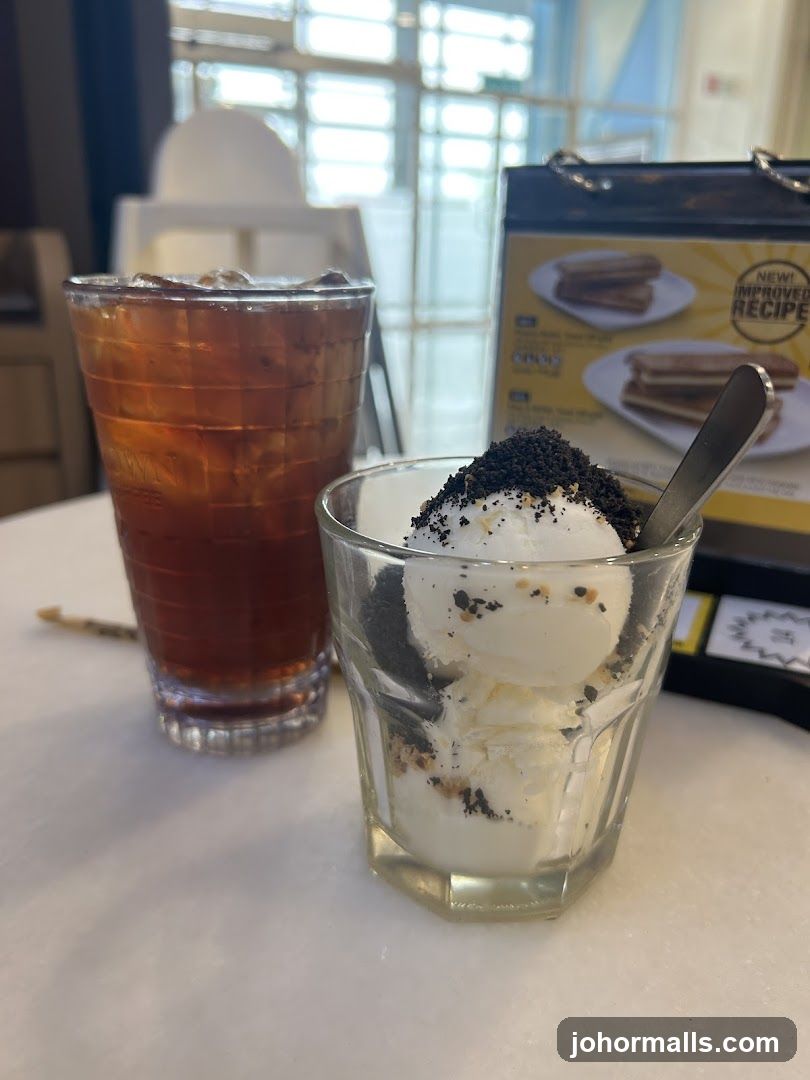 OLDTOWN White Coffee AEON Bukit Indah