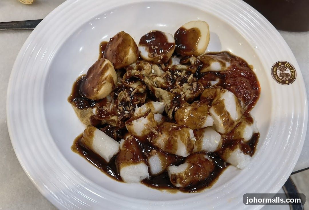 Chee Cheong Fun with Sauce