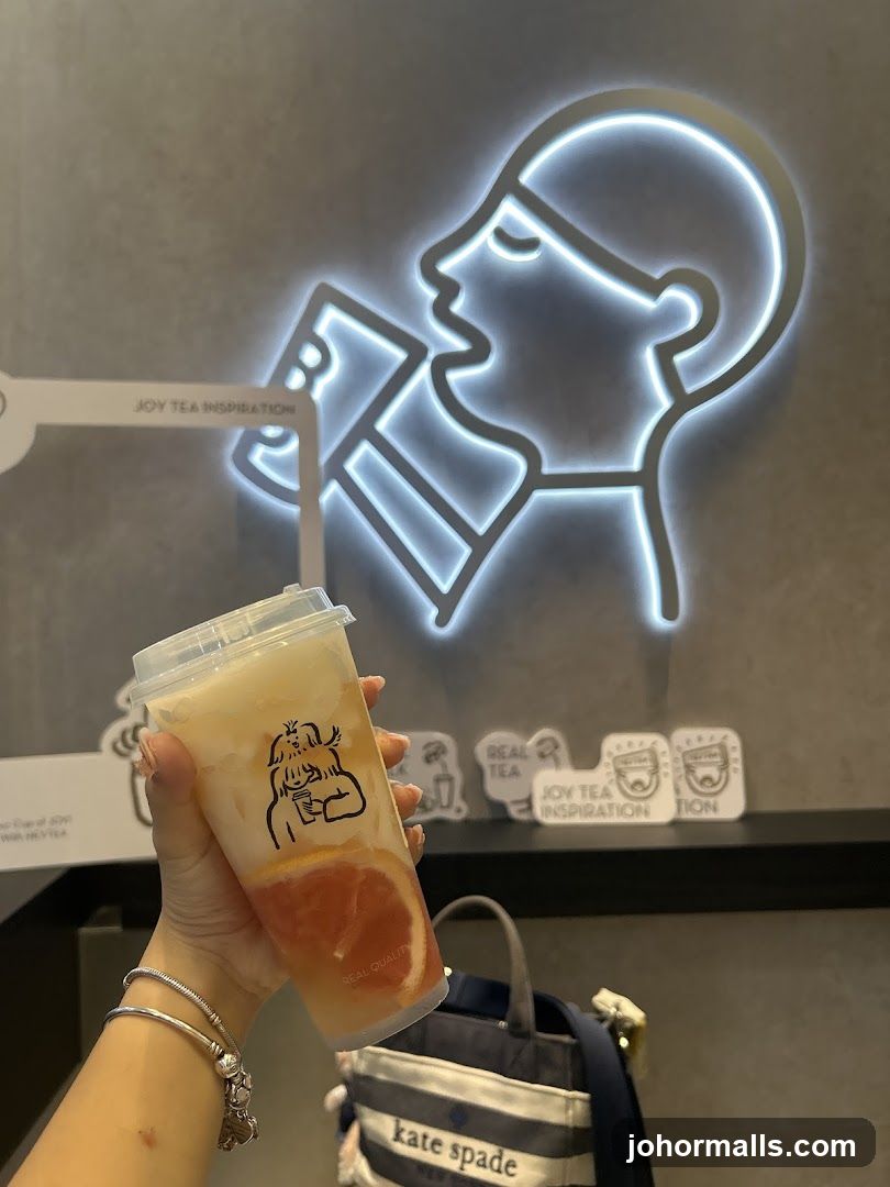 Beverage with Grapefruit and Branding