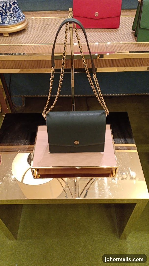 Handbag Display