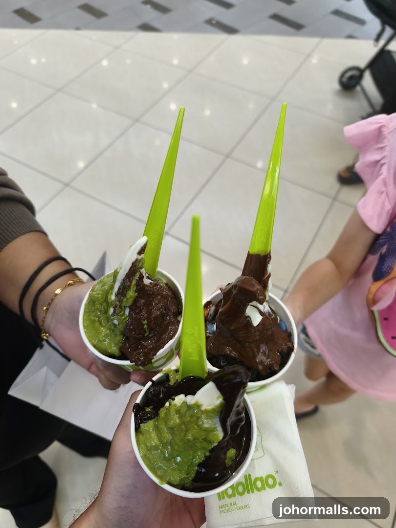 Frozen Yogurt Cups