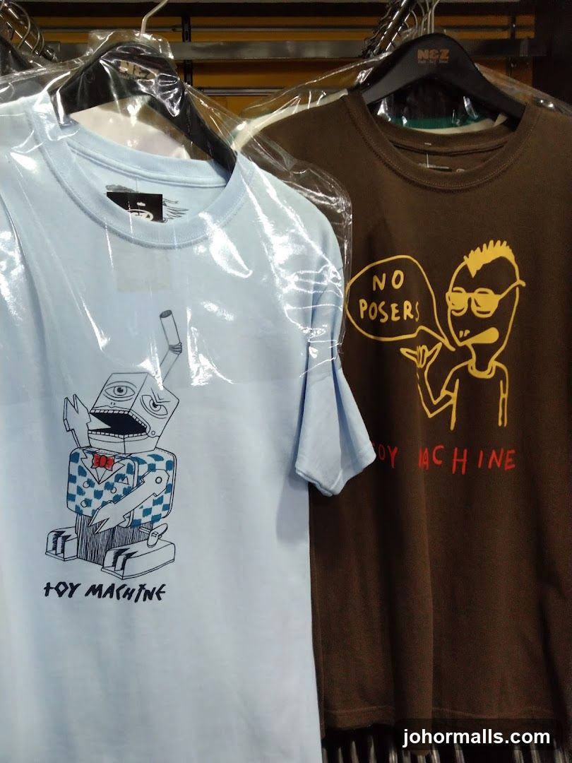 T-shirts with graphic prints