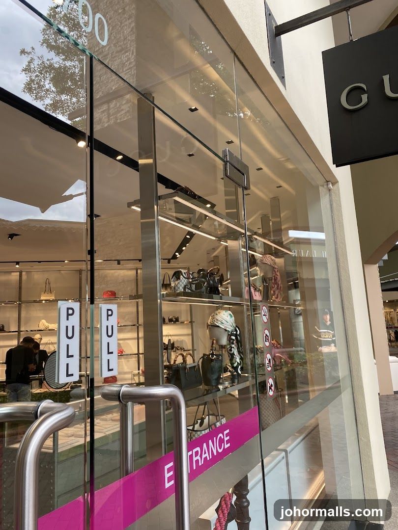 Gucci - Johor Premium Outlet