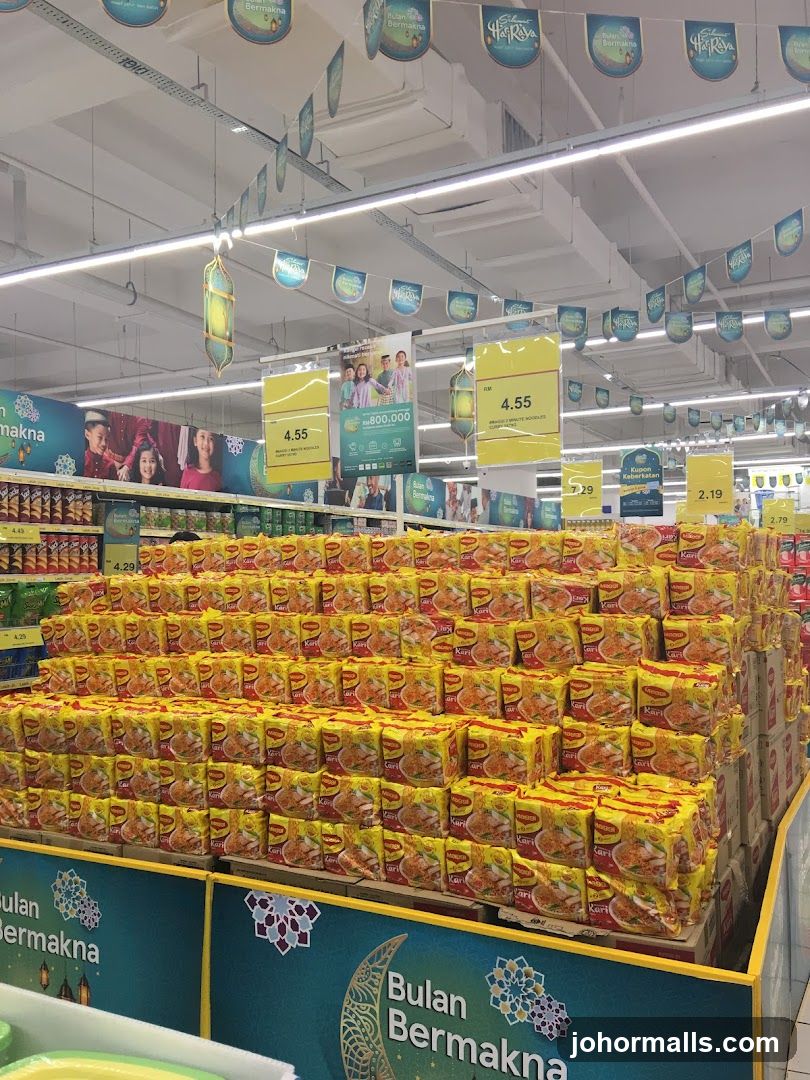 Maggi Noodles Display