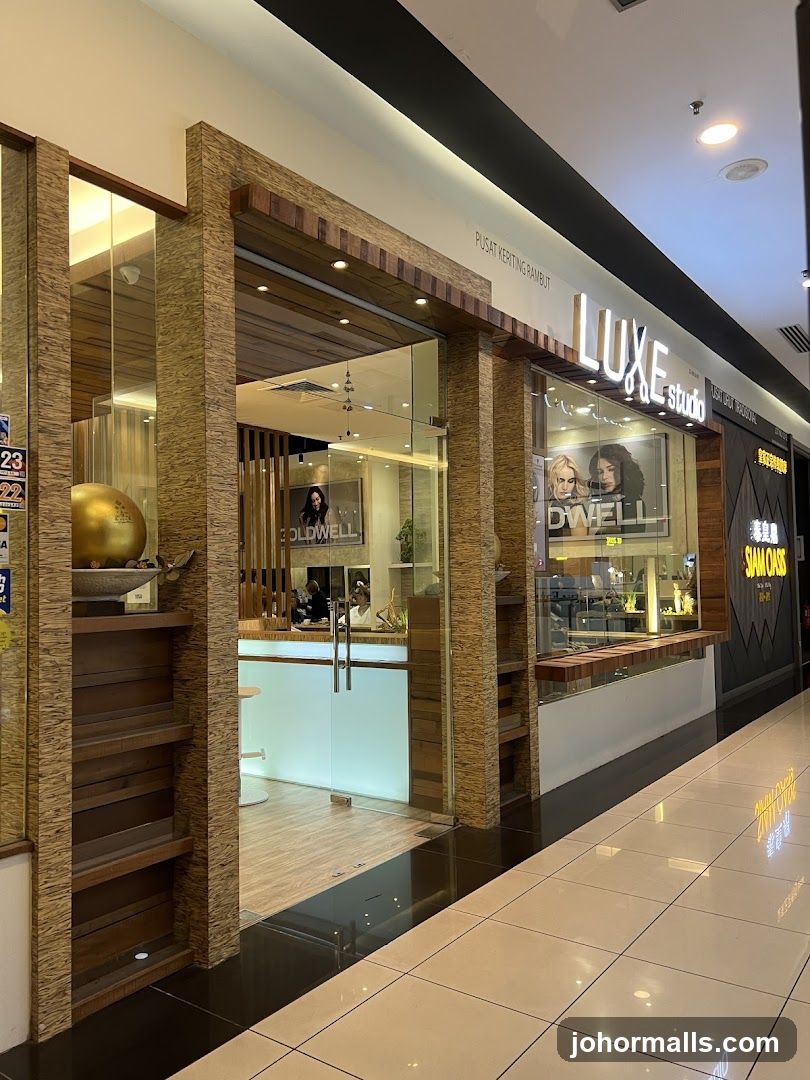 LUXE Studio KSL City Mall