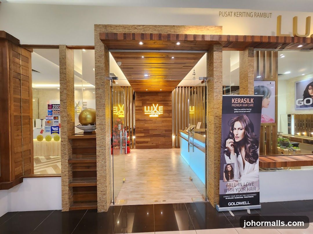 LUXE Studio KSL City Mall