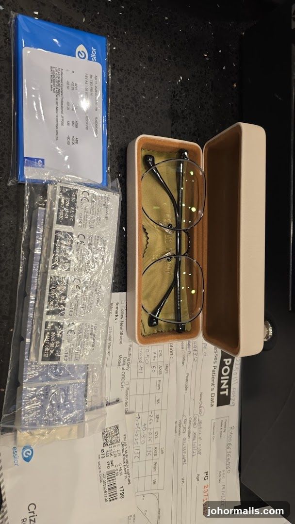 Eyeglasses and Contact Lenses