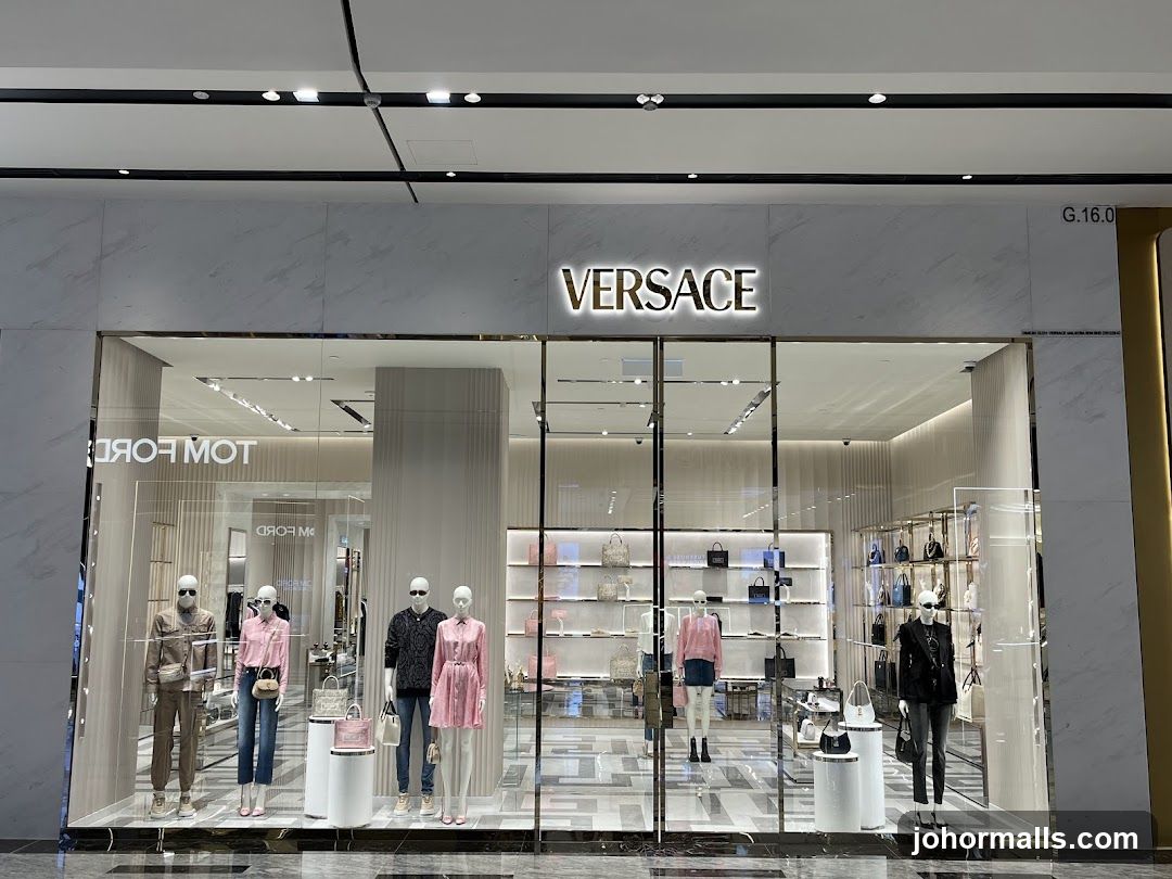 VERSACE