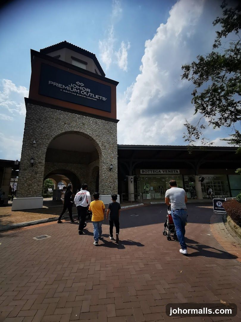 GUESS JOHOR PREMIUM OUTLET