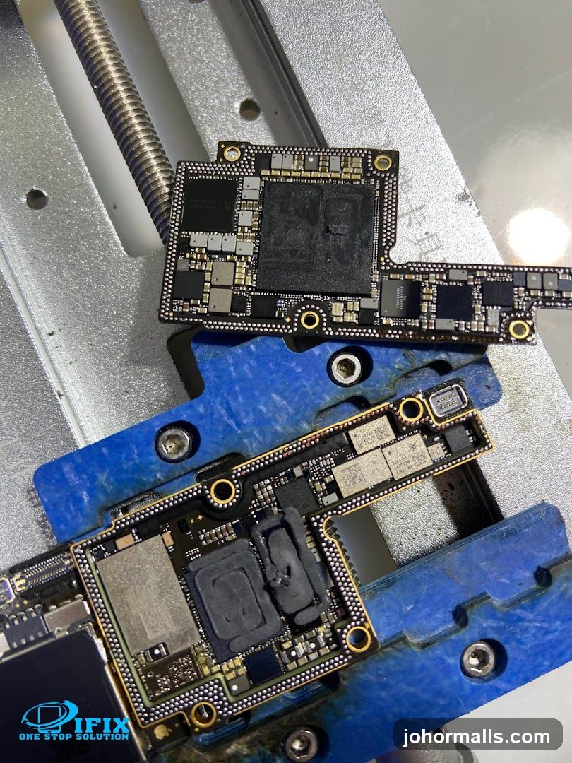 iPhone Motherboards