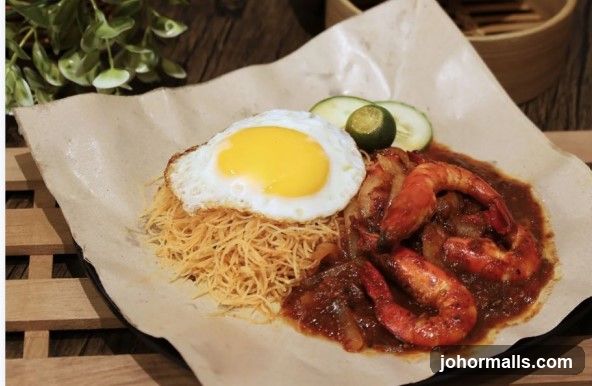 Shrimp and Fried Egg Noodles