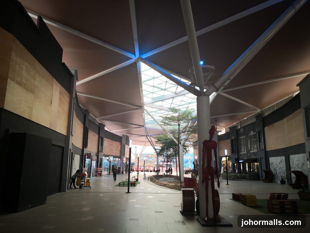 Modern Indoor Shopping Arcade
