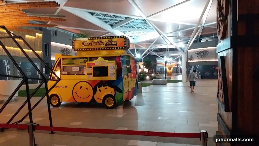 Smiling Bus Food Truck
