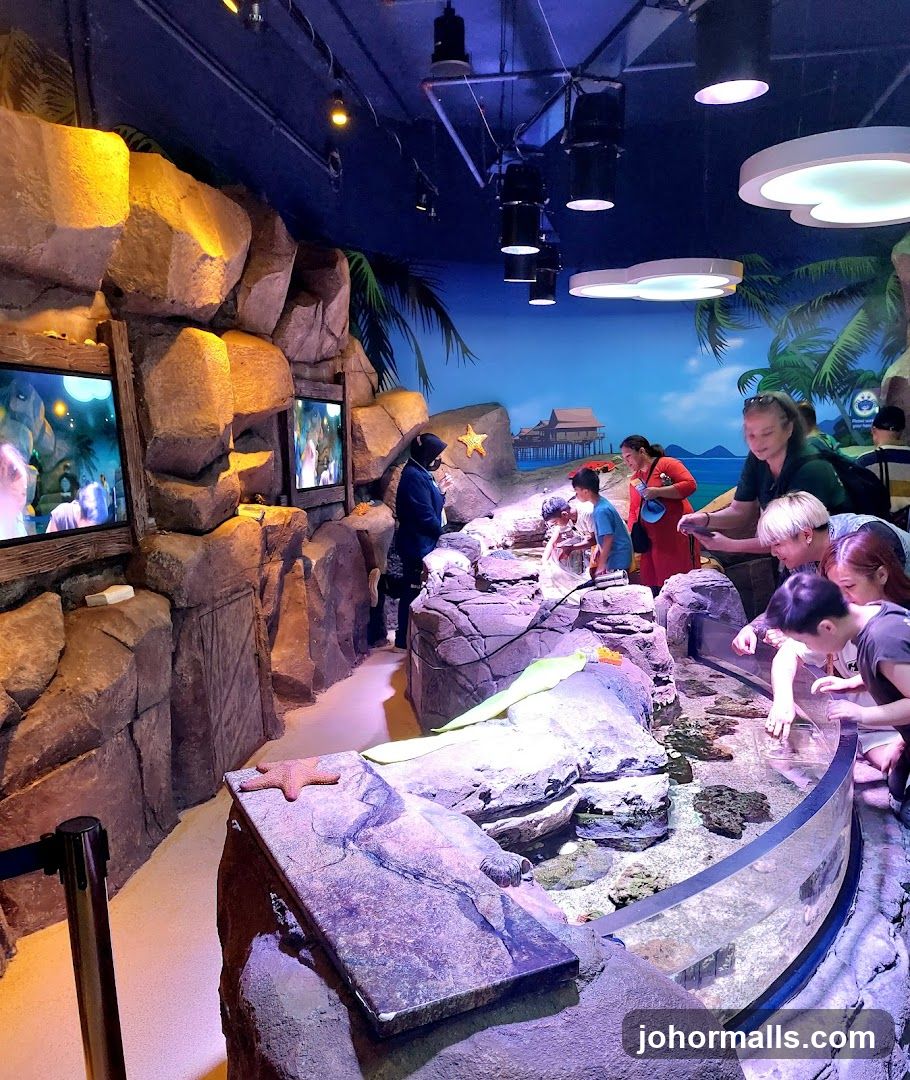 Aquarium Exhibit