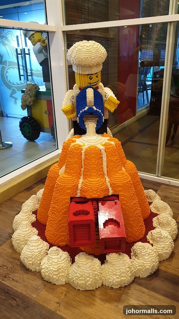 Lego Chef Sculpture