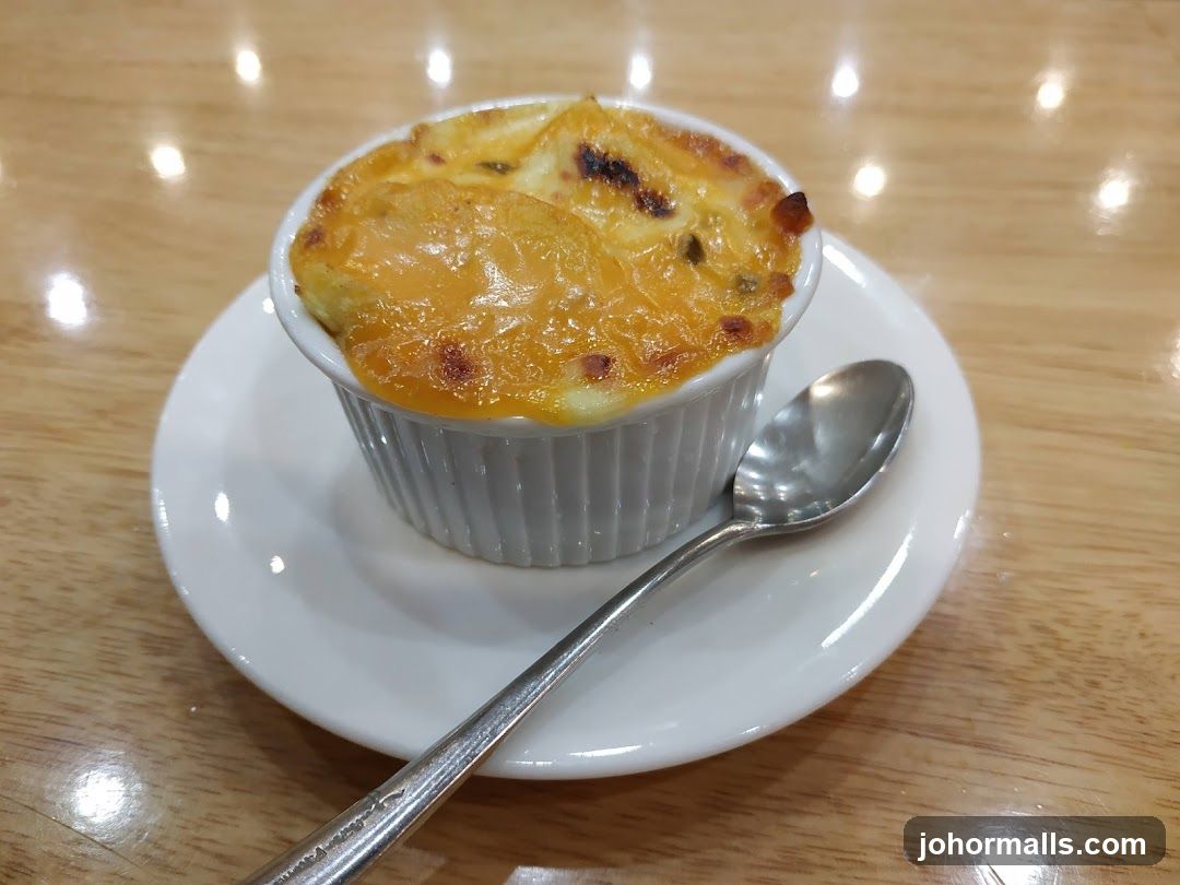 Gratin Dish with Spoon