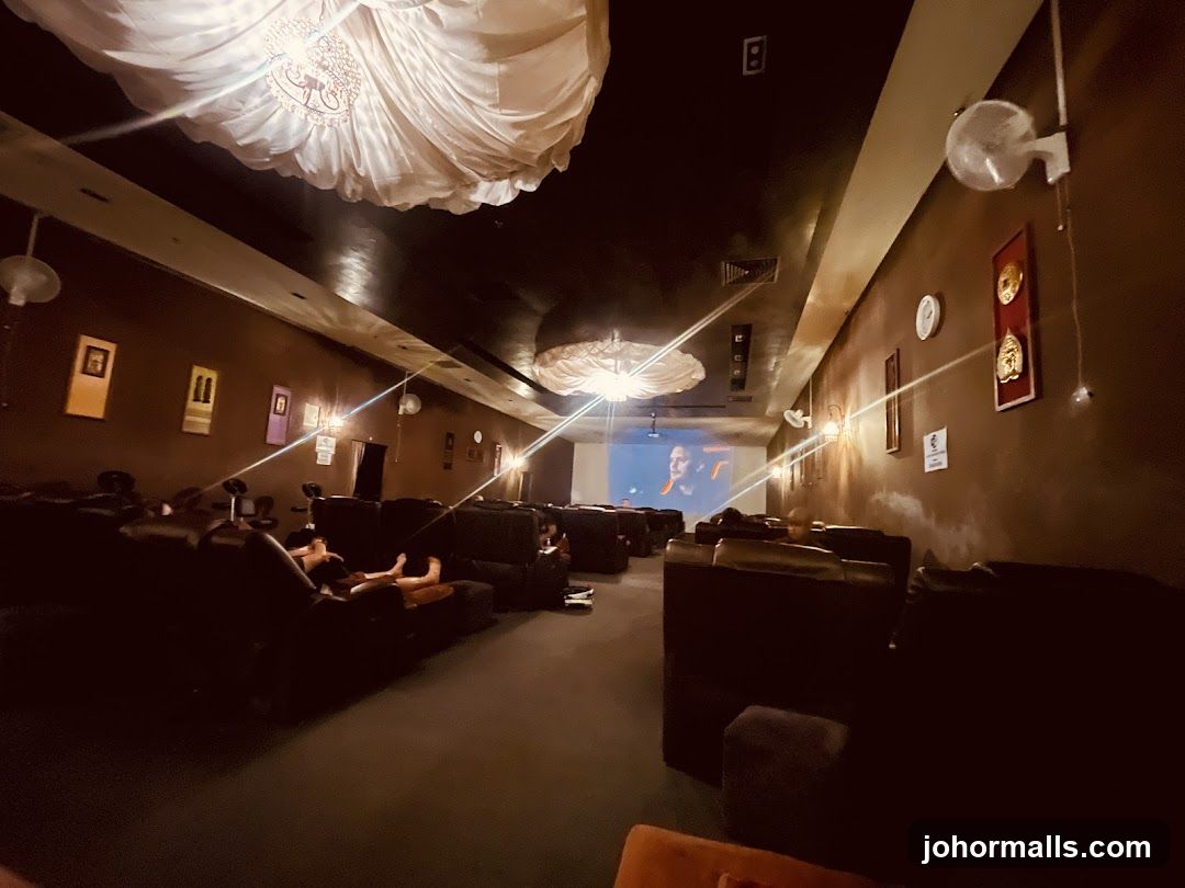 Massage Chairs with Projection Screen