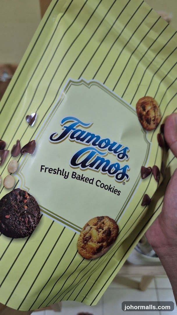 Famous Amos