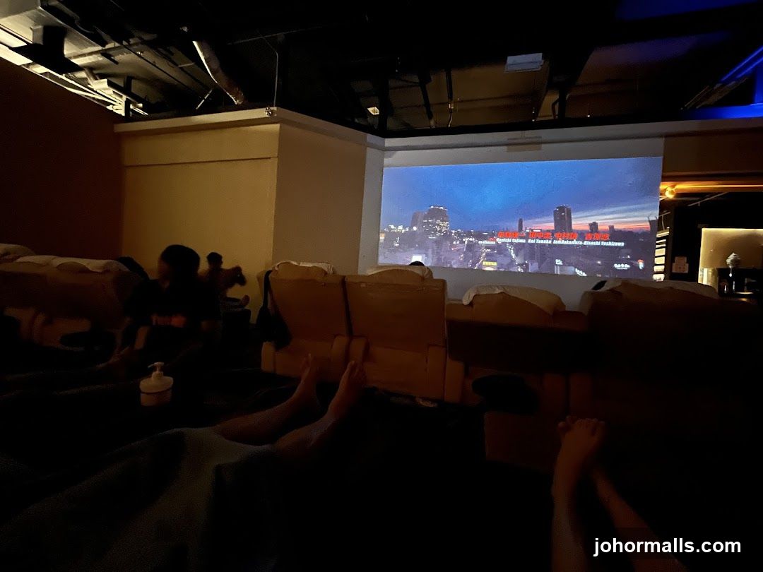 Relaxation Room with Projection