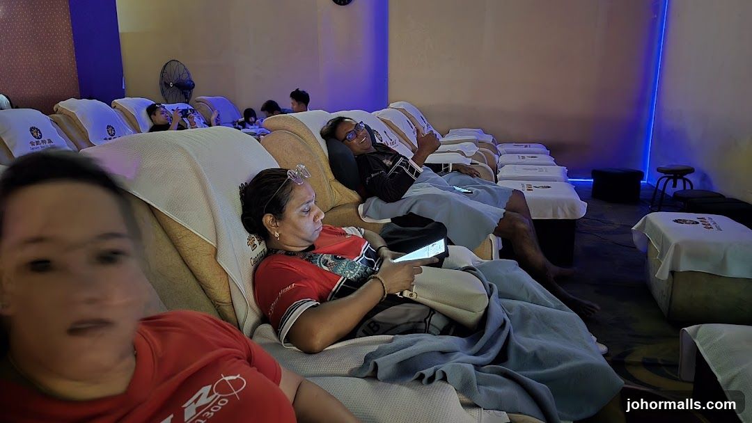 Foot Massage Lounge