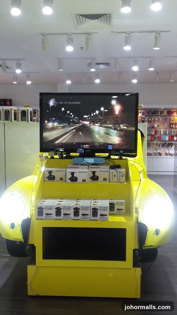 Car-themed display with electronics