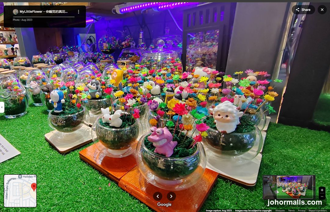 Decorative Flowers with Figurines