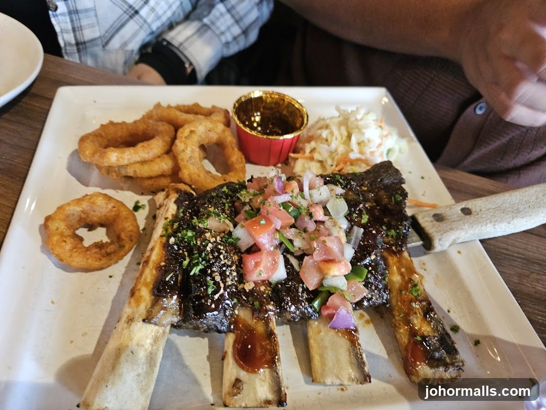 Beef Ribs with Onion Rings and Coleslaw